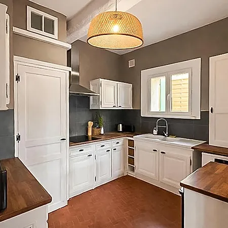 Gorgeous In בית נופש Villespassans